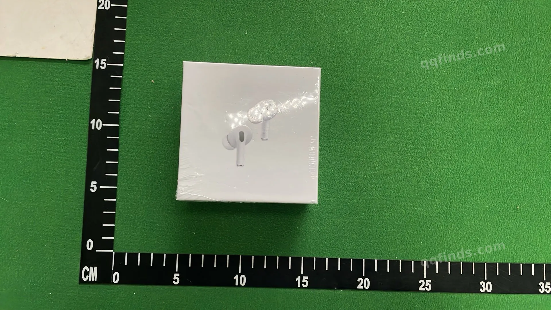Apple AirPods and Headphones QC