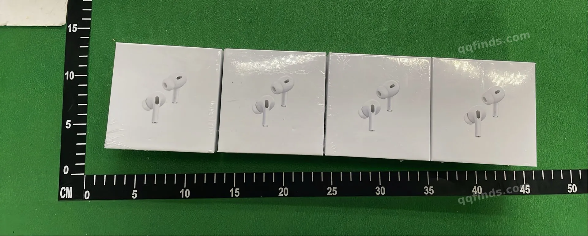 Apple AirPods and Headphones QC