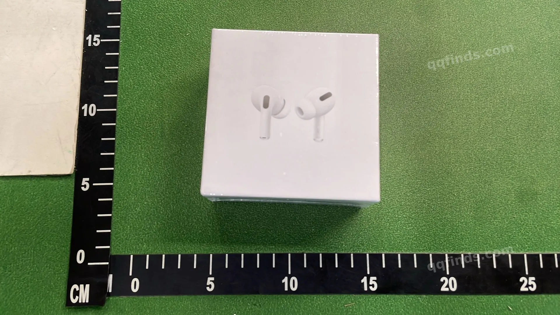 Apple AirPods and Headphones QC