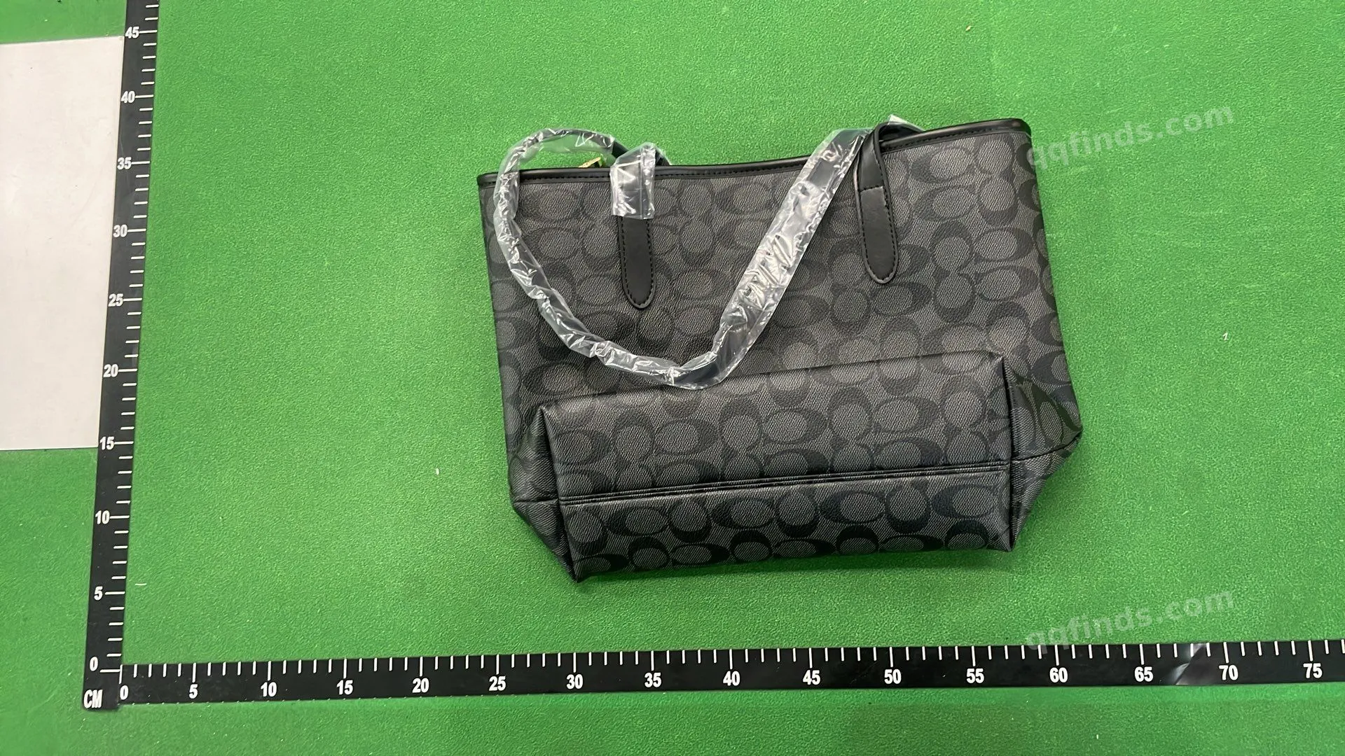 Coach Signature Tote Bag QC