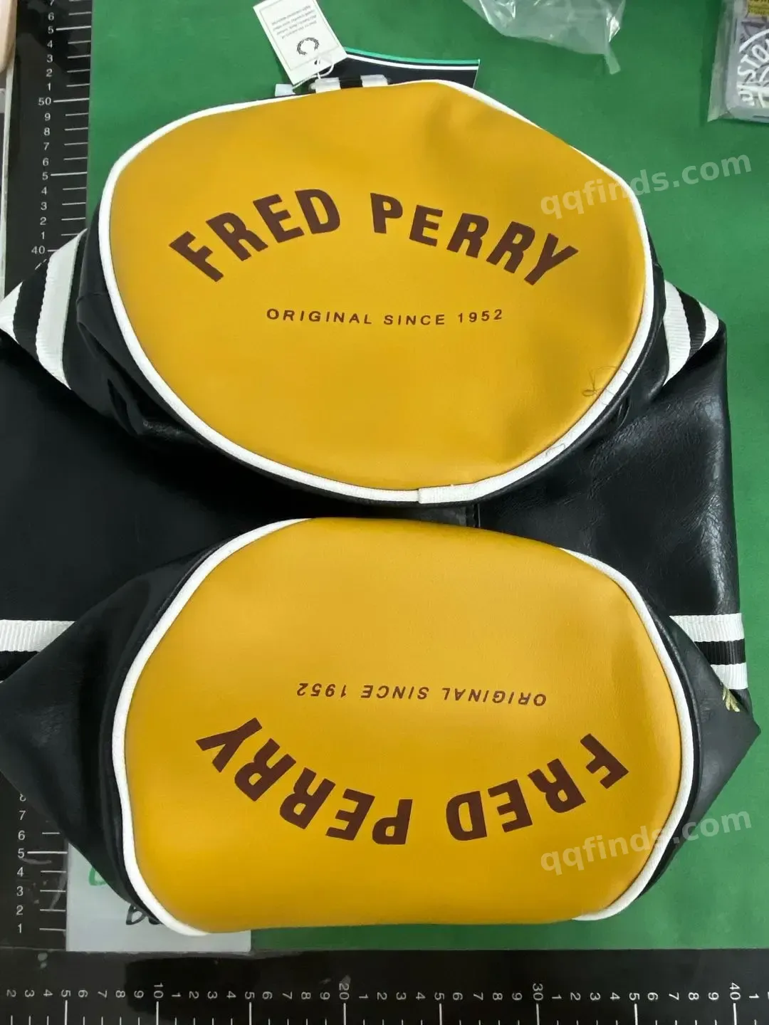 Fred Perry Leather Barrel Bag QC